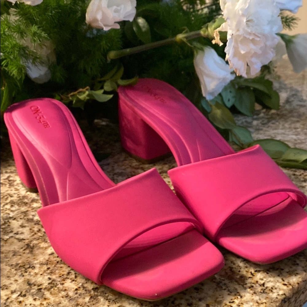 Pink Heels Elegant and Stylish
